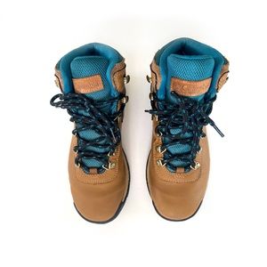 Columbia | Women’s Newton Ridge Plus Hiking Shoes